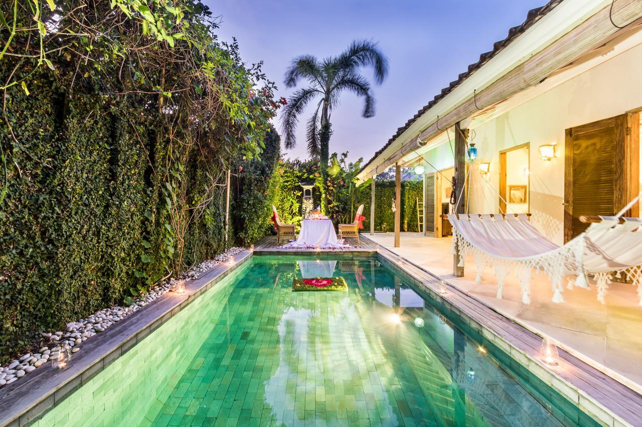 Villa 007 Seminyak Exteriör bild